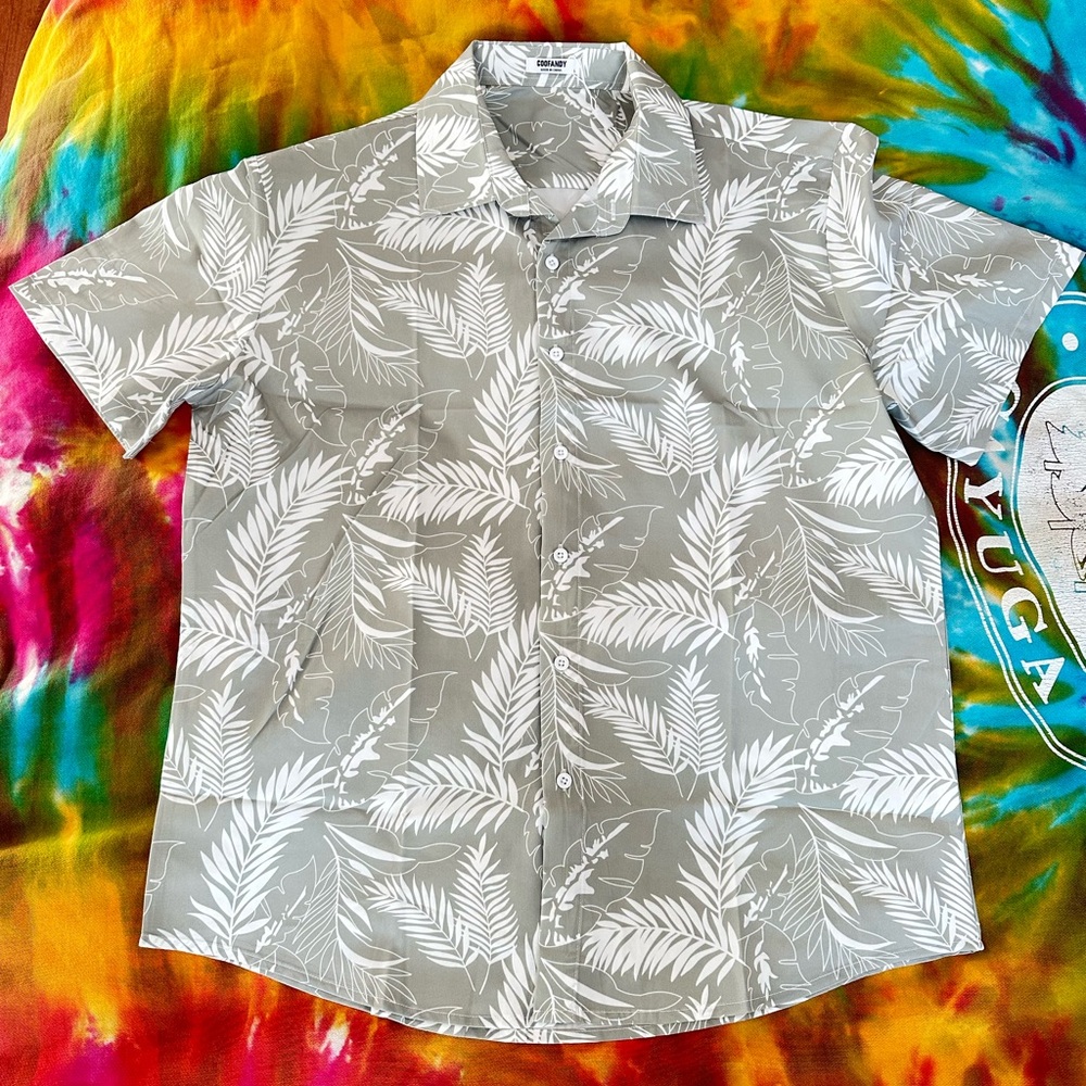 Men's Sage Green Leaf Print Button Down Hawaiian Shirt